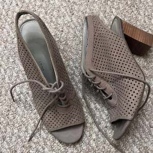Franco sarto lace up  peep toe heels brown size 8 tan